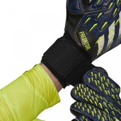 Fotbalové rukavice Adidas na suchý zip
