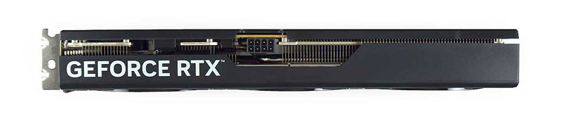 Gainward RTX 5060 PYTHON III 8G; horní strana Gainward RTX 5060 PYTHON III 8G; horní strana