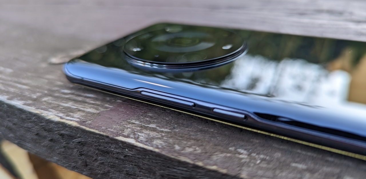 Honor Magic 4 Pro, recenze, design