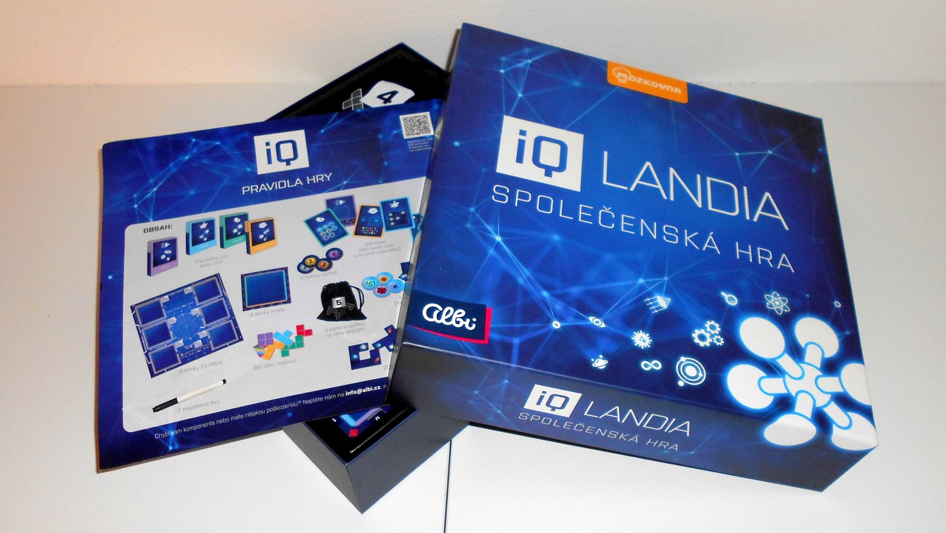 iQLANDIA; foto: obal