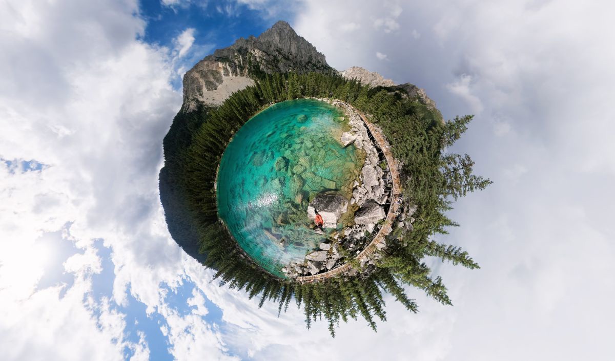 Insta360 X6