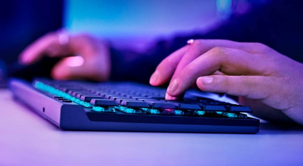 Logitech; kvalitní příslušenství; myši; klávesnice;kamery