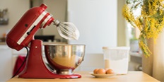 Food Processor vs. Stand Mixer - What's the Difference?