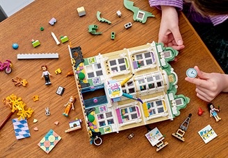 LEGO Friends Emma und die Kunstschule