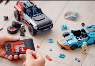 LEGO-Autos von berühmten Helden