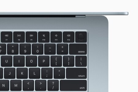 Apple MacBook Air M4