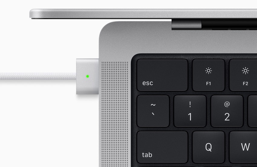 Apple; Apple M1 Pro; Apple M1 Max; procesor; MacBook Pro;