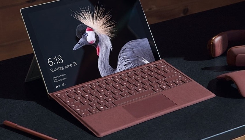 Microsoft Surface Pro a Type Cover