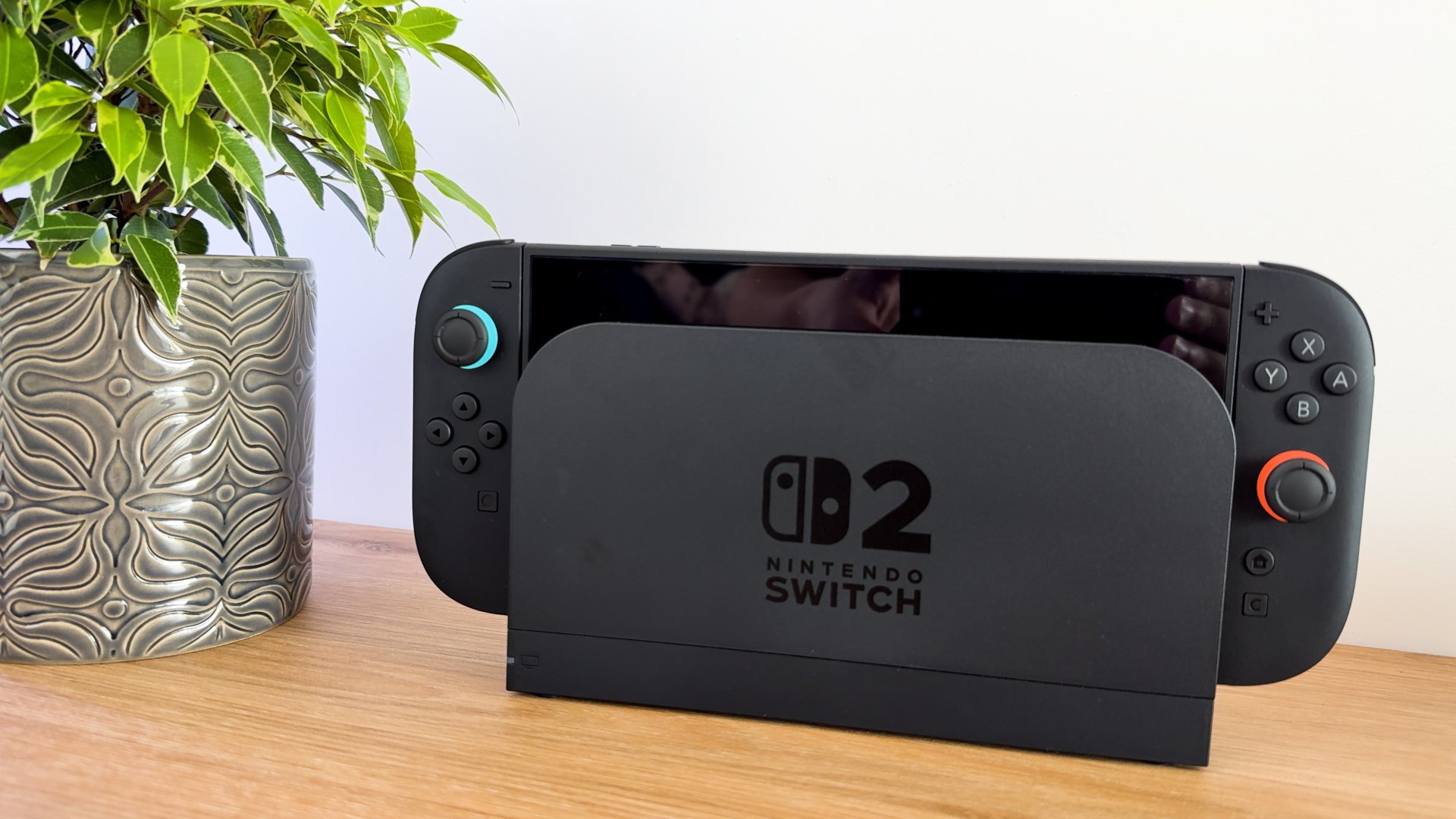 Nintendo Switch 2; screenshot: cover