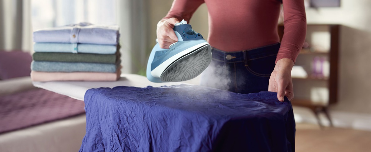 Always the ideal amount of steam Philips Series 500 Steam Iron DST5030/20