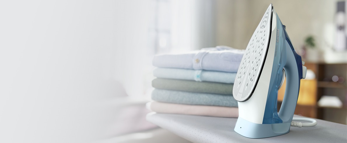 Easy descaling Philips Series 500 Steam Iron DST5030/20