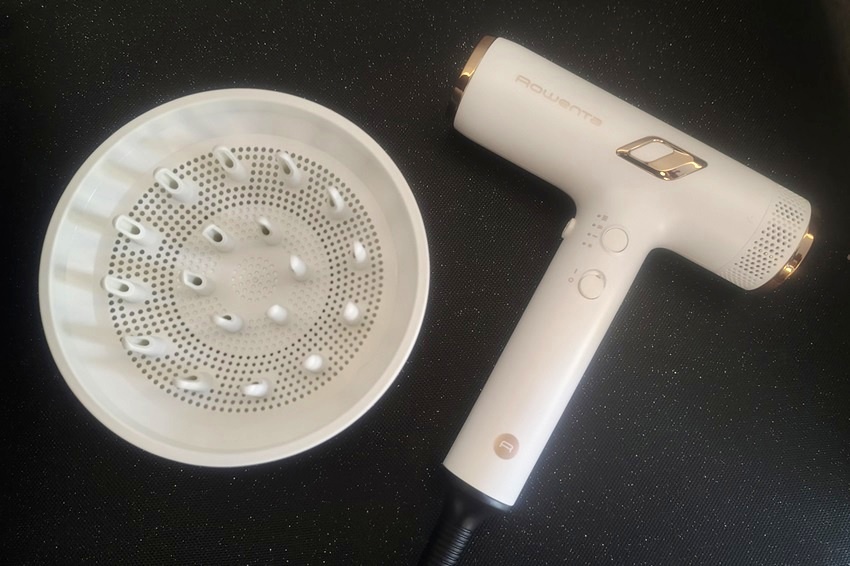 Haartrockner Rowenta HY8140F0 NANO White Bewertung
