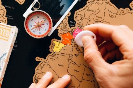 Stírací nástěnná mapa světa