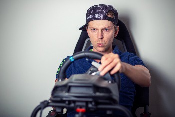Stojan na volant