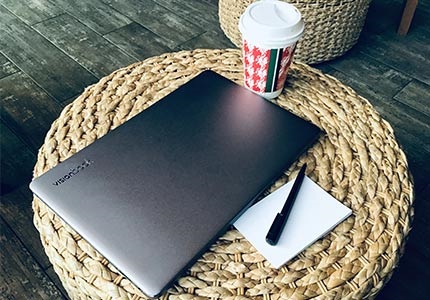 Notebooky UMAX VisionBook