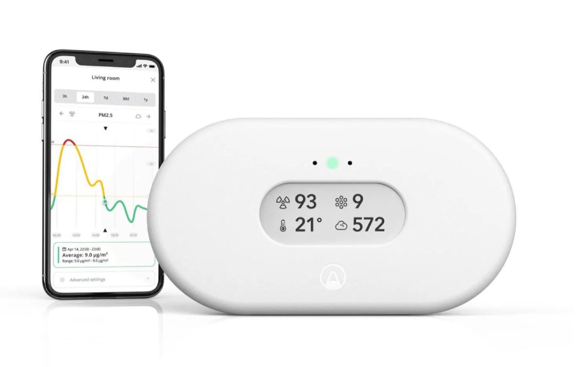Airthings View Plus s e-ink displejem