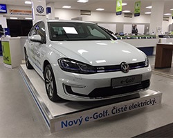 Volkswagen e-Golf, showroom Alza, Praha - Holešovice