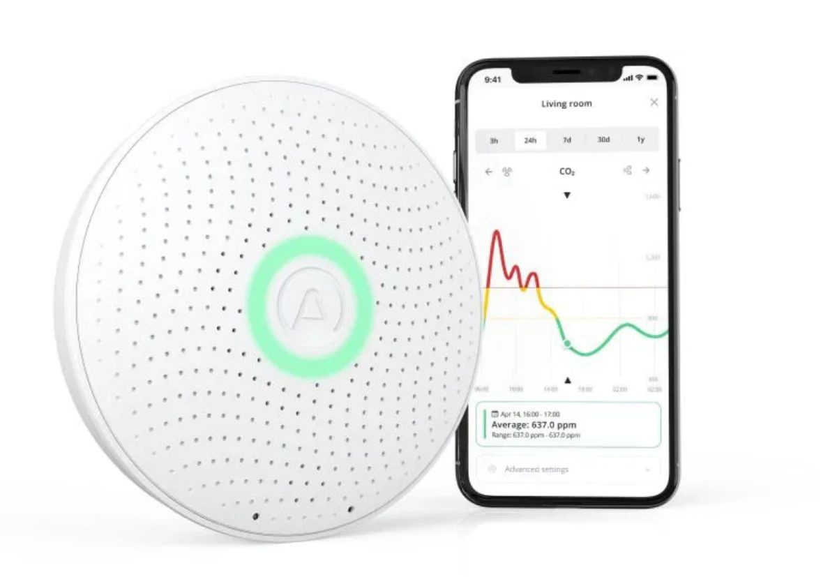 Airthings Wave Plus s mobilní aplikací