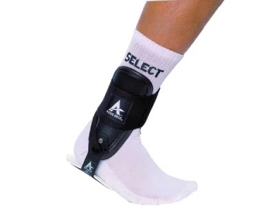 zpevňující ortéza na kotník