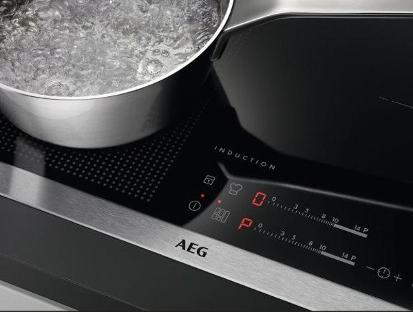 Varná deska AEG Mastery IKB64301XB