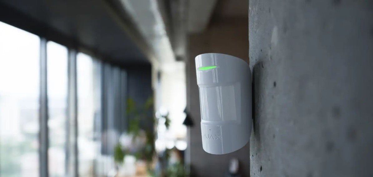Motion sensor Ajax CombiProtect White