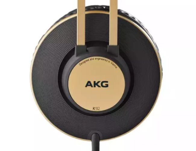 AKG K92