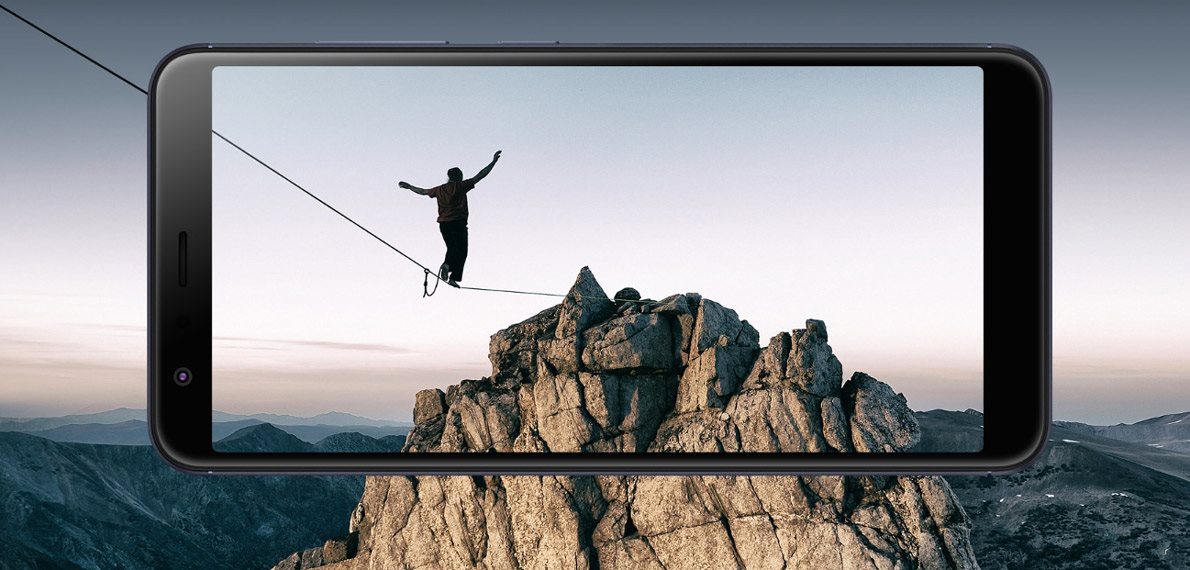 ASUS Zenfone MAX Plus, displej