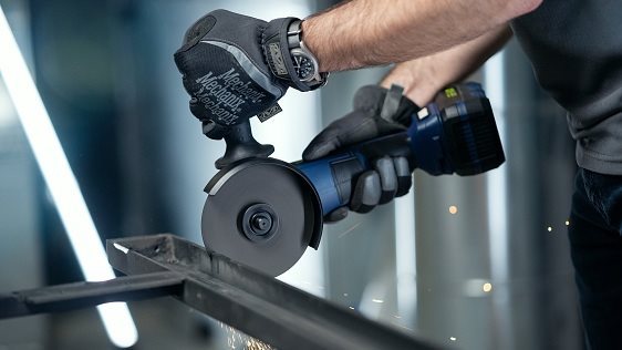 AlzaTools PRO CBAG20V Brushless BatteryONE 20V + 3,5A nabíječka + 2Ah baterie