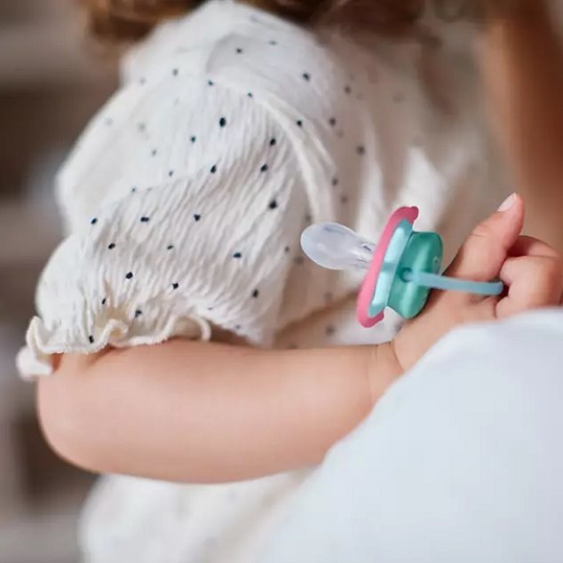 Sada dóz Philips AVENT VIA pohárky