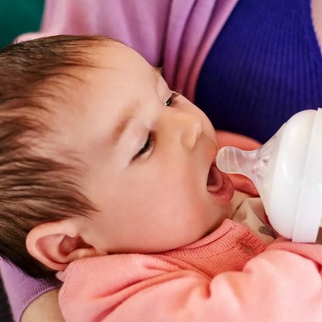 Dětský hrnek Philips AVENT Hrneček s ohebným brčkem