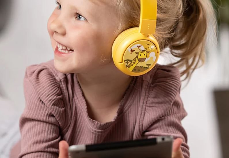 Bezdrátová sluchátka BuddyPhones POP Fun