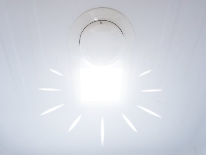 Vestavná lednice BEKO BCNA275E4SN s mrazákem dole