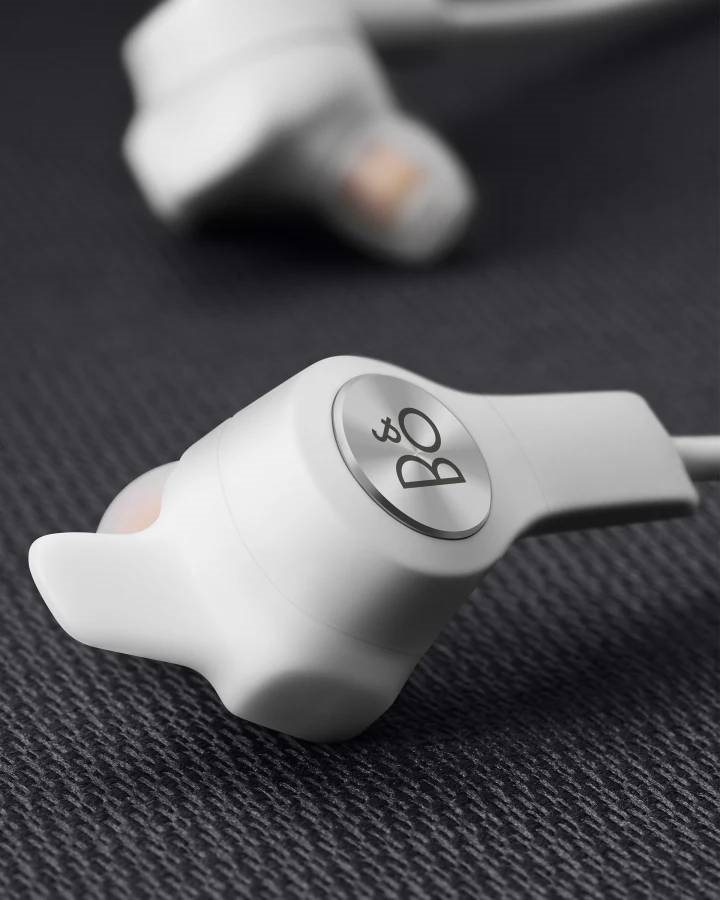BeoPlay E6 Motion White