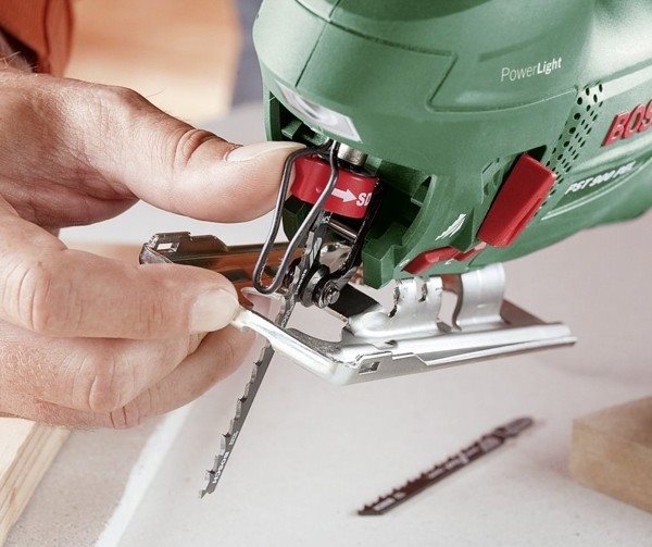  BOSCH PST 900 PEL jig saw