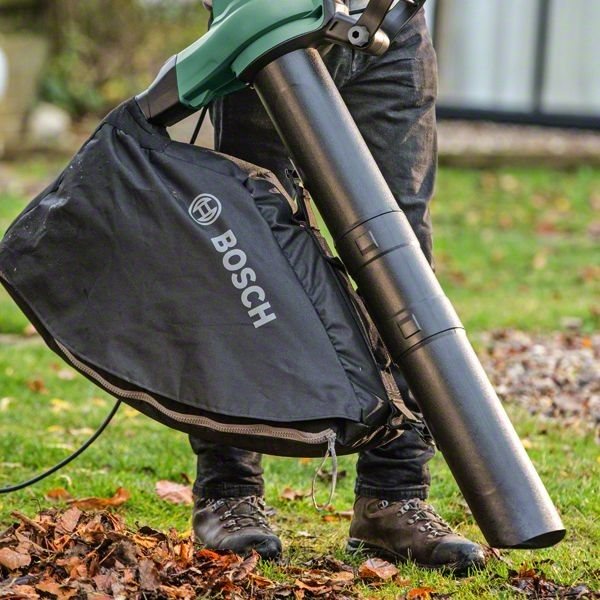 Vysavač listí Bosch UniversalGardenTidy Vysavač listí Bosch UniversalGardenTidy