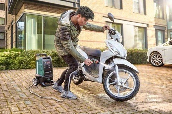 High pressure cleaner BOSCH Fontus 18V