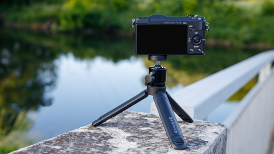 Ministativ Eternico Mini Tripod T-10 černý + Eternico Ring Light 11" 