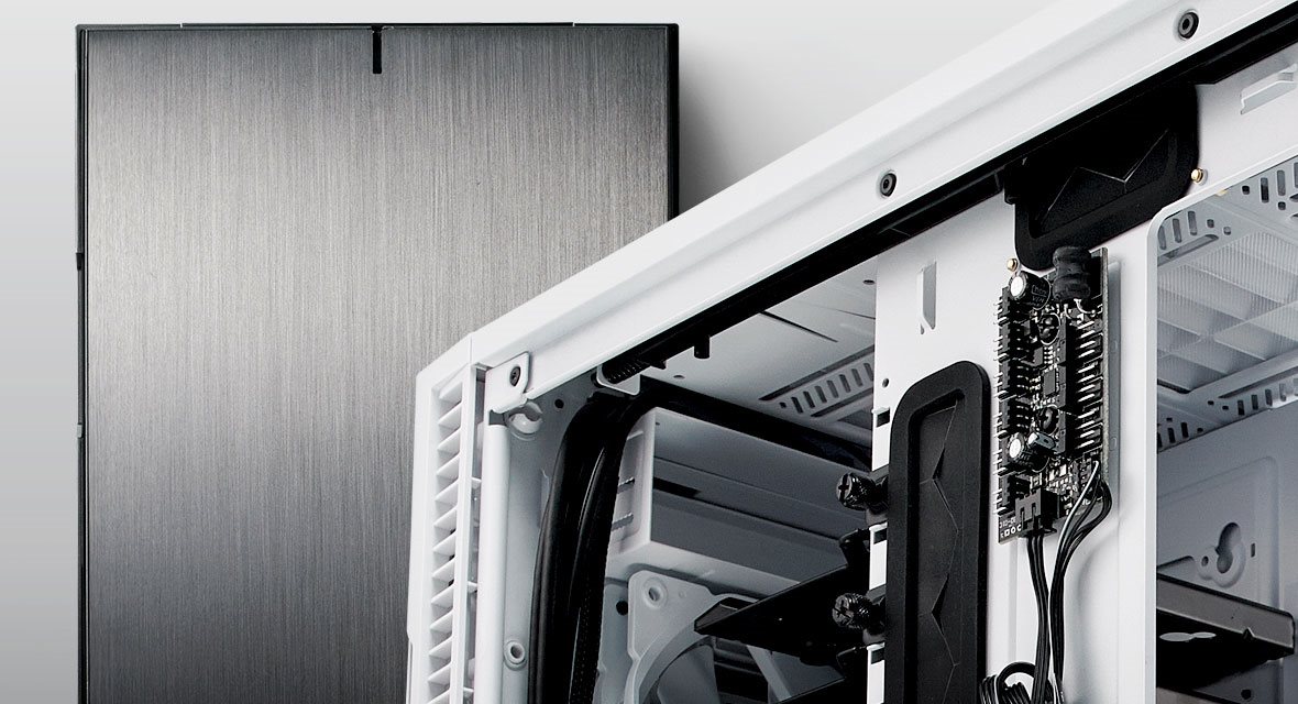 Počítačová skříň Fractal Design Define R6 Black Tempered Glass, elektronický regulátor