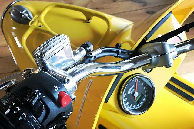 Moderní elektromotor Čezeta typ 506