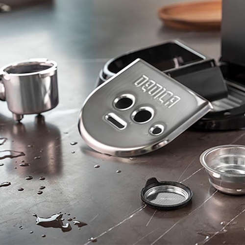 Hebel-Kaffeemaschine De'Longhi Dedica EC 685.R 