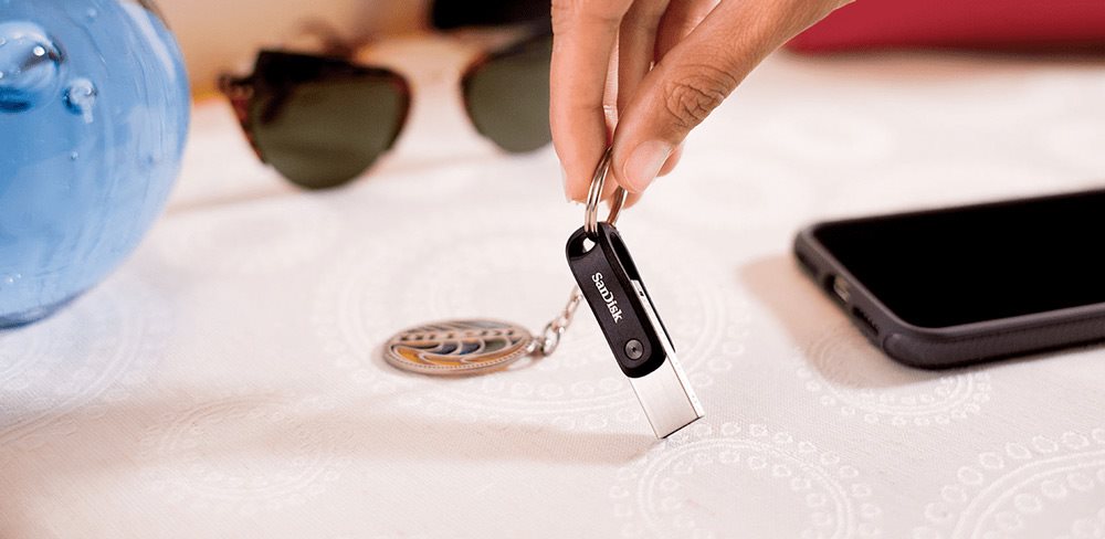 SanDisk iXpand Flash Drive Go