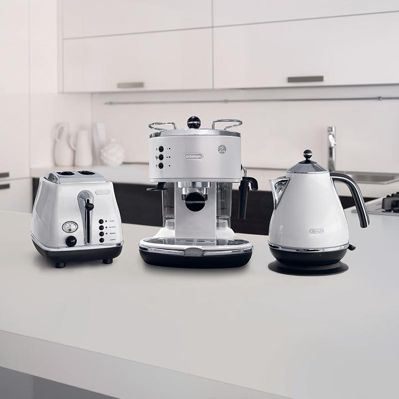 Pákový kávovar De'Longhi ECOV 311 W