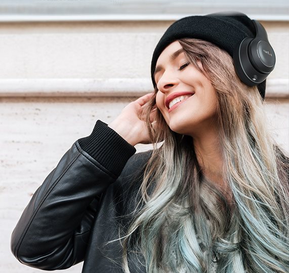 Bezdrátová sluchátka EarFun Wave black Výdrž 40 hodin