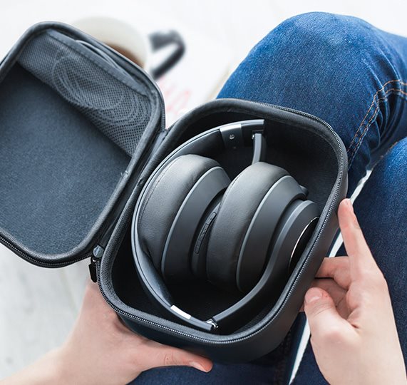 Bezdrátová sluchátka EarFun Wave black Skládací konstrukce