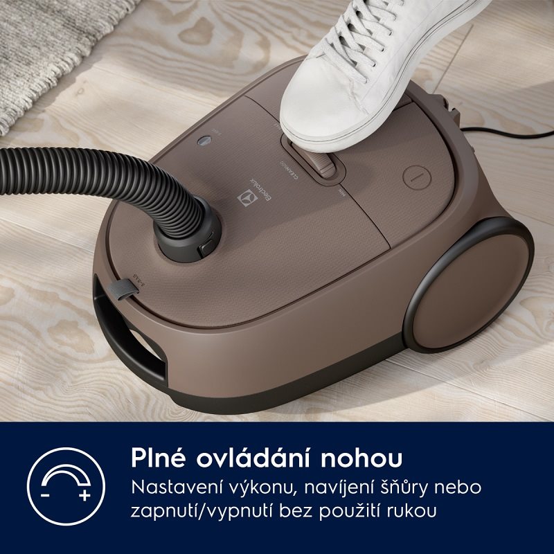 Vreckový vysávač Electrolux 600 Clean EB61C3WBL Vreckový vysávač Electrolux 600 Clean EB61C3WBL