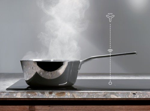 Digestoř ELECTROLUX 700 SENSE Hob2Hood LFT769X komínová