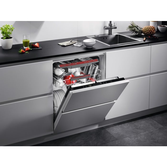 AEG Mastery MaxiFlex FSE73527P built-in slimline dishwasher AEG Mastery MaxiFlex FSE73527P built-in slimline dishwasher