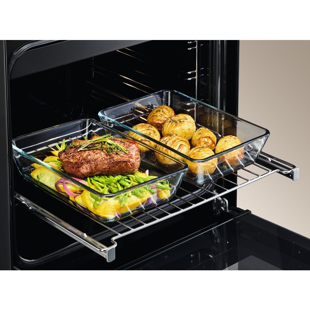 Sporák ELECTROLUX SteamBake LKR564200X