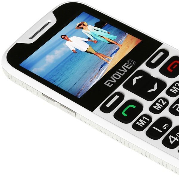 Displej čitelný za každých okolností Mobilní telefon EVOLVEO EasyPhone XD v bílém provedení - skvělý displej