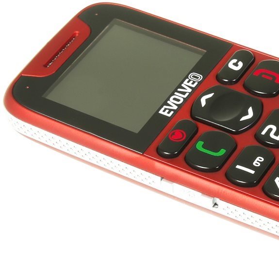 Displej je opravdu skvělý pro lidi s horším zrakem Mobilní telefon EVOLVEO EasyPhone v černém provedení - displej